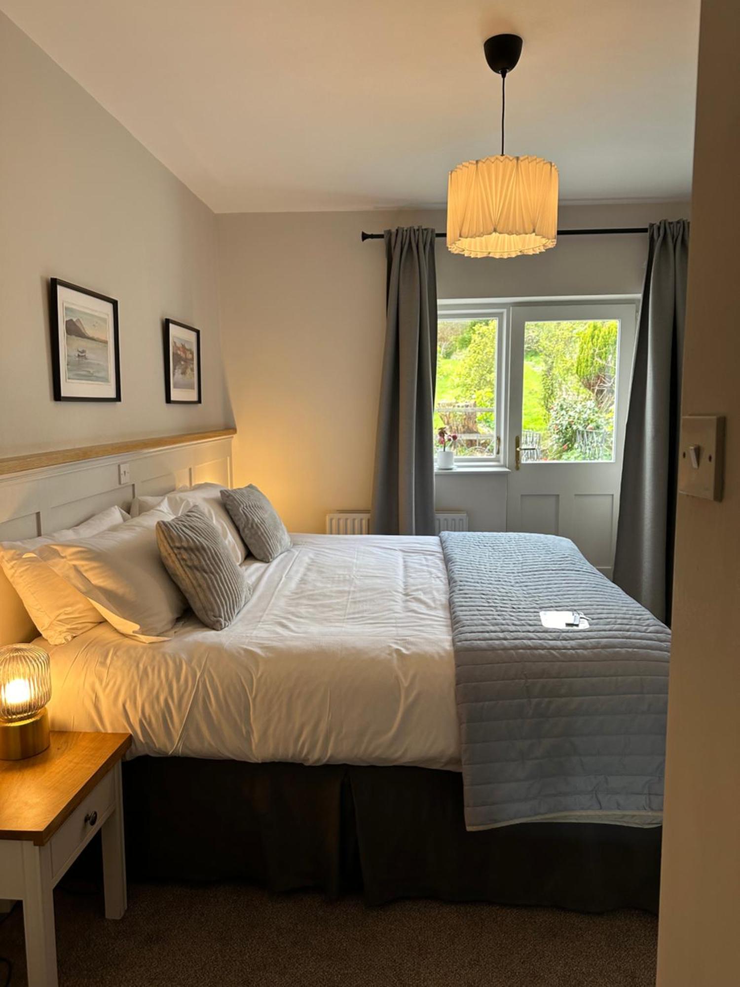 Eldon'S Bed & Breakfast Roundstone Bagian luar foto