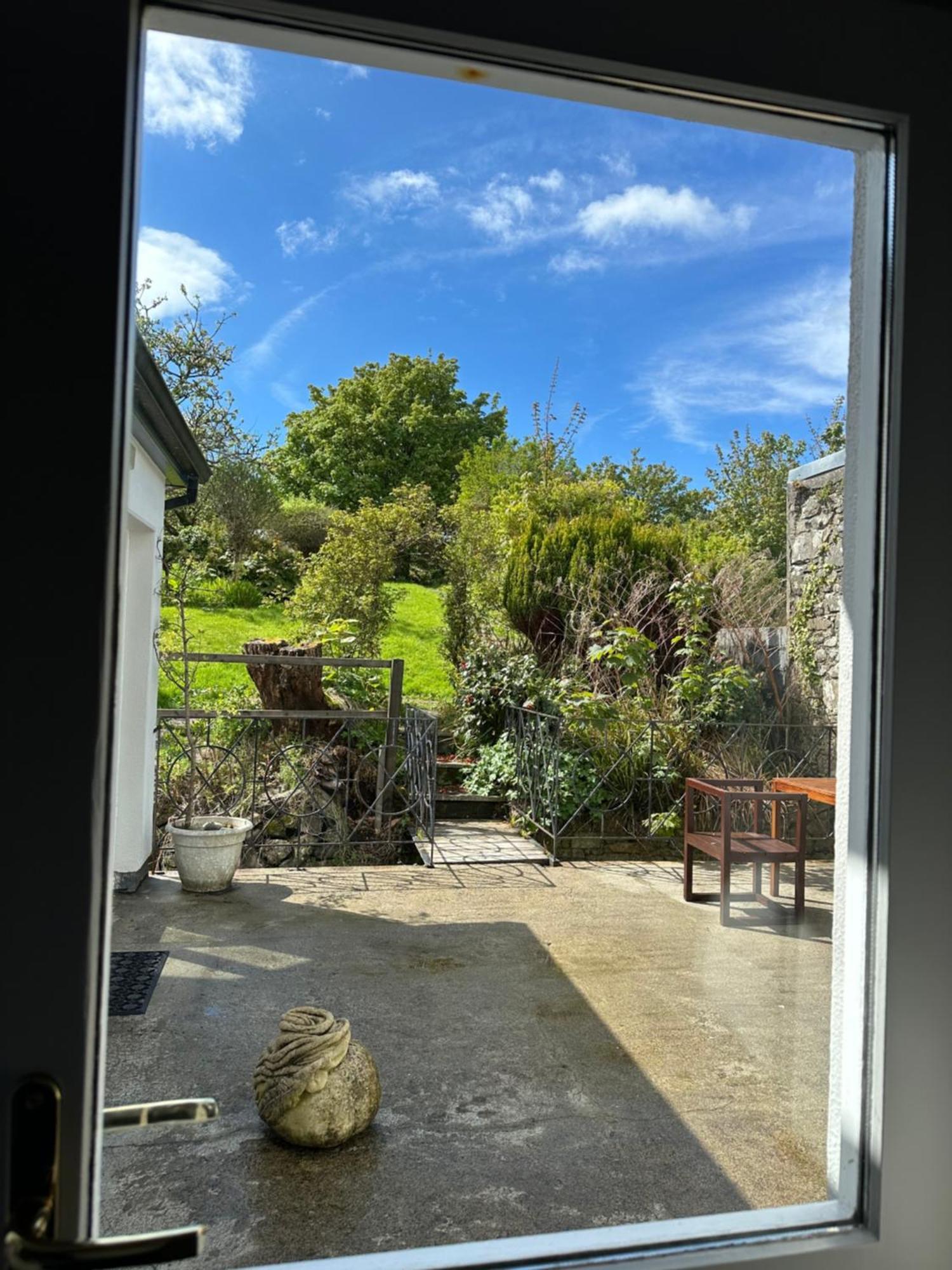 Eldon'S Bed & Breakfast Roundstone Bagian luar foto