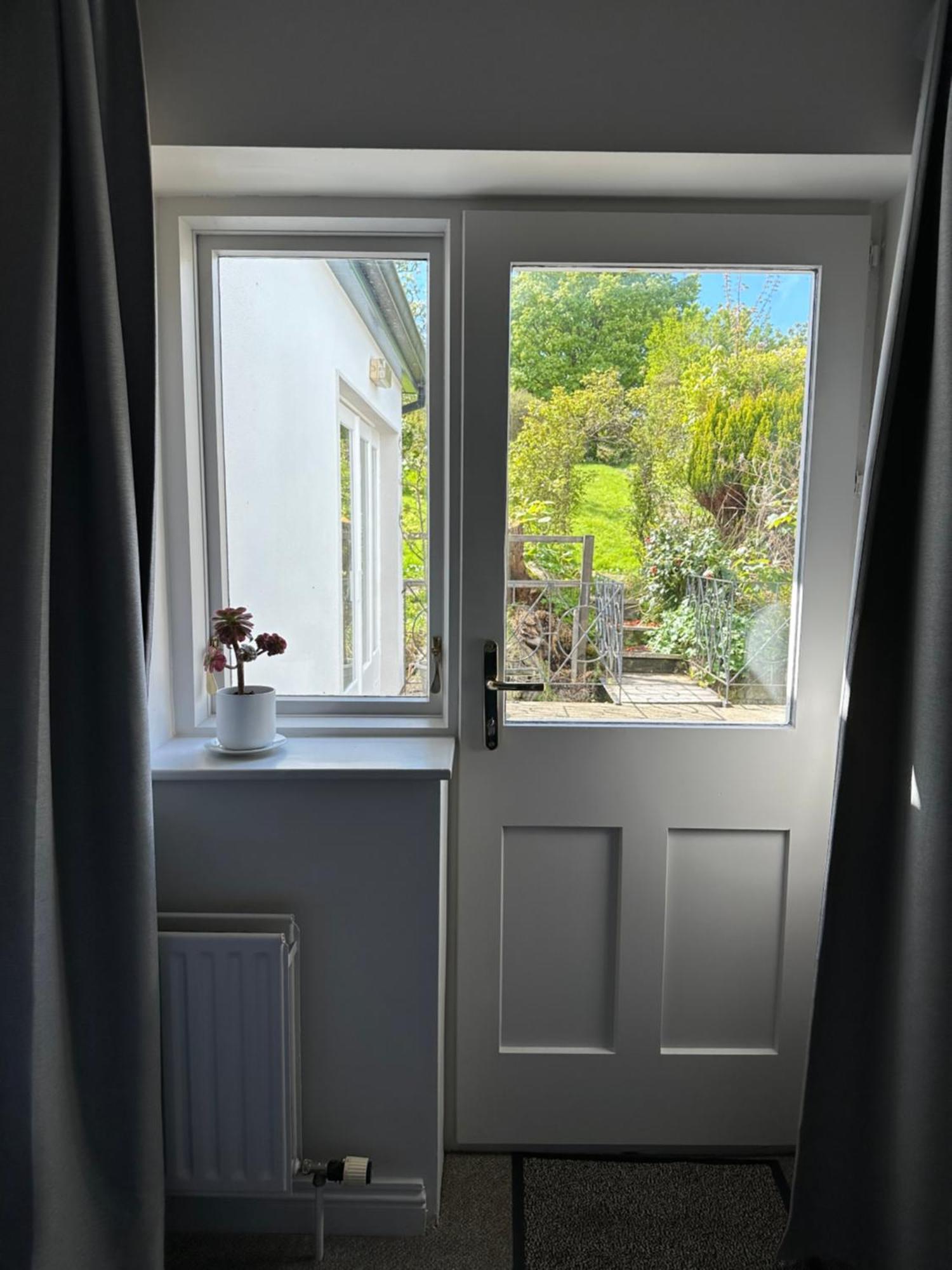Eldon'S Bed & Breakfast Roundstone Bagian luar foto